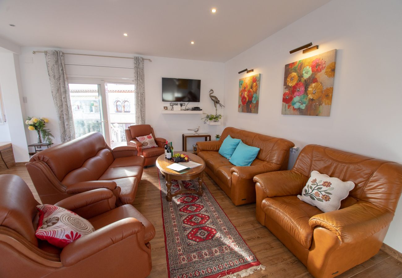 Villa en Miami Playa - FLANDES Villa piscina jardín privado, Wifi gratis Villa en Miami Playa - FLANDES Villa piscina jardín privado, Wifi gratis