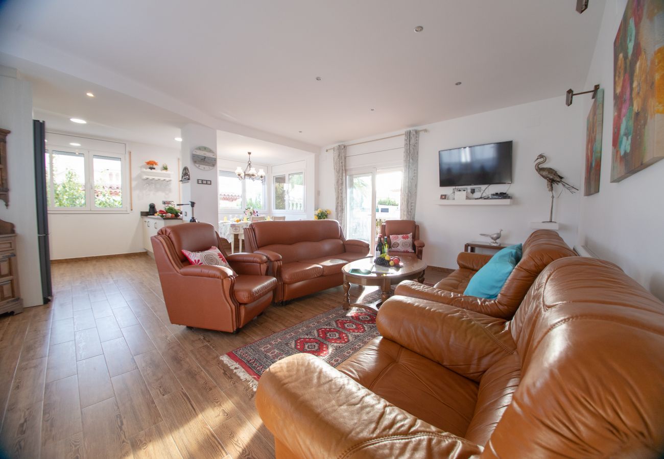 Villa en Miami Playa - FLANDES Villa piscina jardín privado, Wifi gratis Villa en Miami Playa - FLANDES Villa piscina jardín privado, Wifi gratis