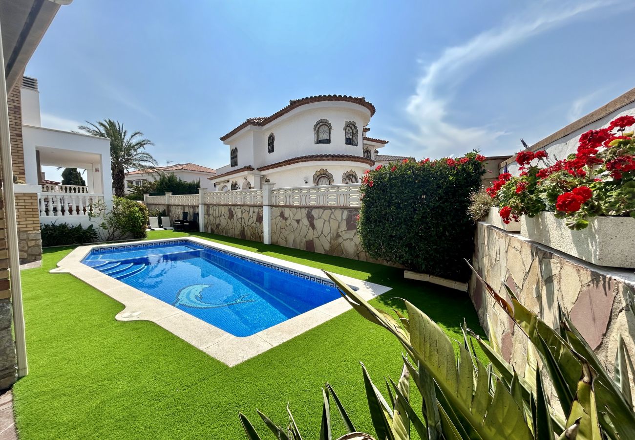 Villa en Miami Playa - FLANDES Villa piscina jardín privado, Wifi gratis Villa en Miami Playa - FLANDES Villa piscina jardín privado, Wifi gratis