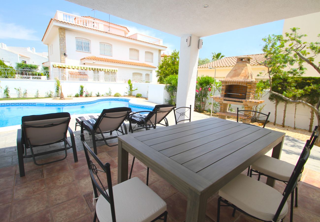 Villa en Miami Playa - GALLO Gran villa en playa, piscina y wifi gratis Villa en Miami Playa - GALLO Gran villa en playa, piscina y wifi gratis
