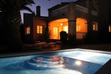 Villa en Miami Playa - NAPOLEON Villa piscina privada, BBQ, Wifi gratis