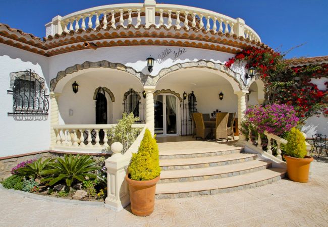 Villa en Miami Playa - LIDIA Villa piscina privada, jardín, Wifi gratis Villa en Miami Playa - LIDIA Villa piscina privada, jardín, Wifi gratis