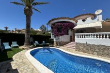 Villa en Miami Playa - CORAL Villa piscina privada, jardín, Wifi gratis