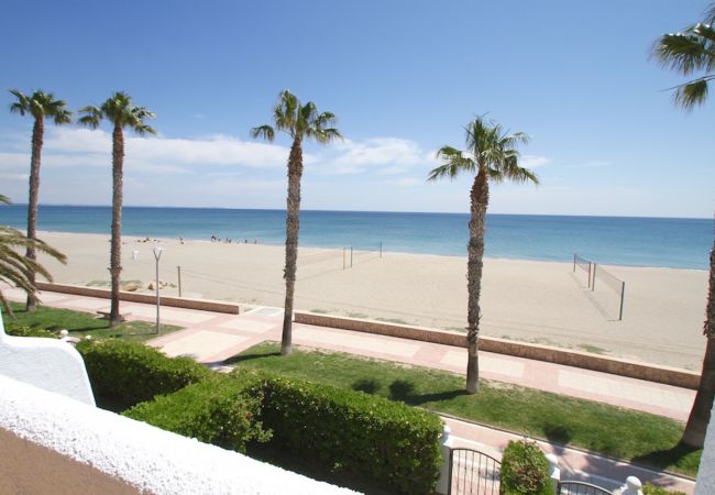 Casa adosada en Miami Playa - CASABLANCA 1ª línea mar con BBQ y Wifi Casa adosada en Miami Playa - CASABLANCA 1ª línea mar con BBQ y Wifi
