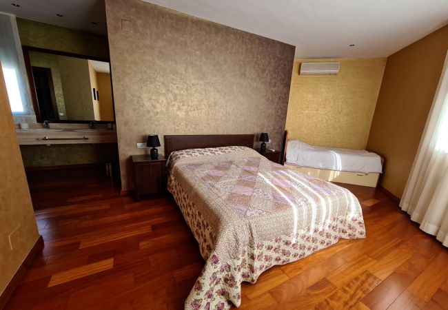Villa en Hospitalet de L´Infant - PERLA Gran villa piscina privada y WiFi gratis Villa en Hospitalet de L´Infant - PERLA Gran villa piscina privada y WiFi gratis