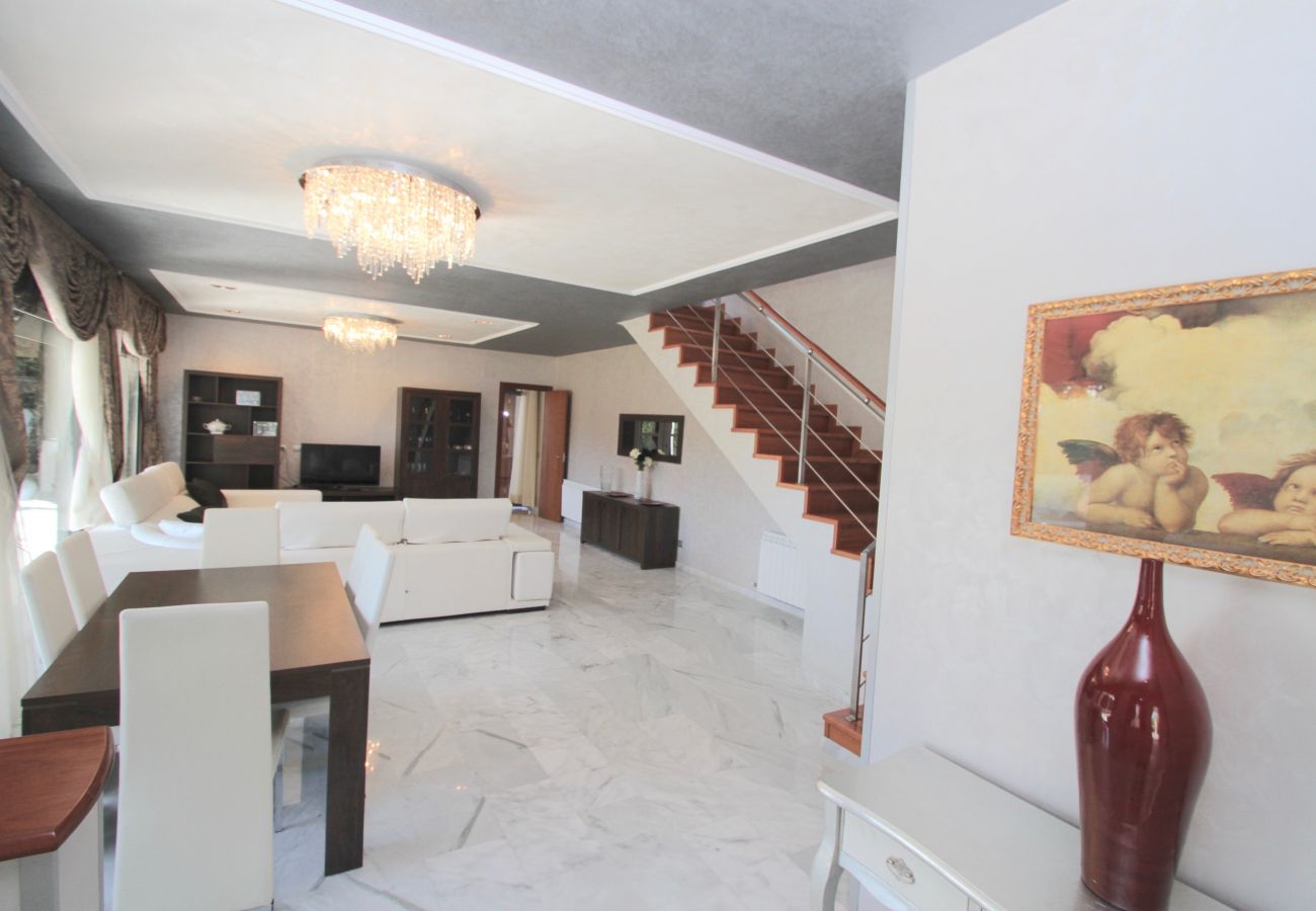 Villa en Hospitalet de L´Infant - PERLA Gran villa piscina privada y WiFi gratis Villa en Hospitalet de L´Infant - PERLA Gran villa piscina privada y WiFi gratis