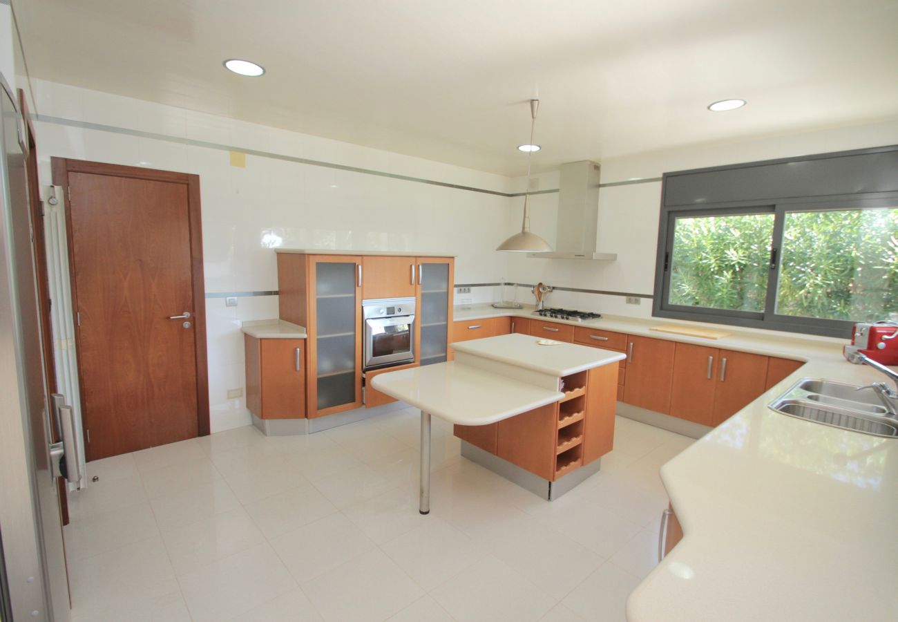 Villa en Hospitalet de L´Infant - PERLA Gran villa piscina privada y WiFi gratis Villa en Hospitalet de L´Infant - PERLA Gran villa piscina privada y WiFi gratis