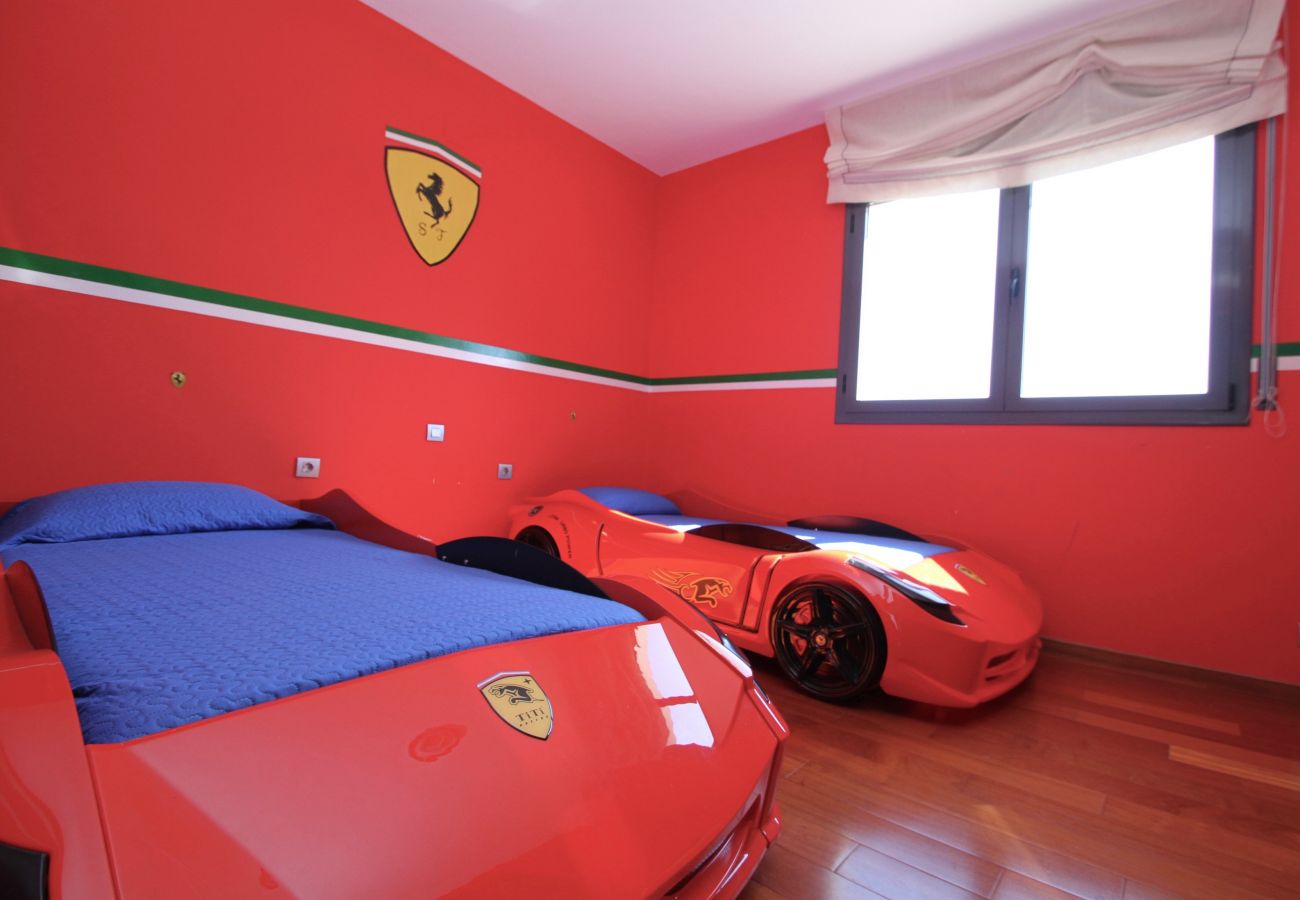 Villa en Hospitalet de L´Infant - PERLA Gran villa piscina privada y WiFi gratis Villa en Hospitalet de L´Infant - PERLA Gran villa piscina privada y WiFi gratis