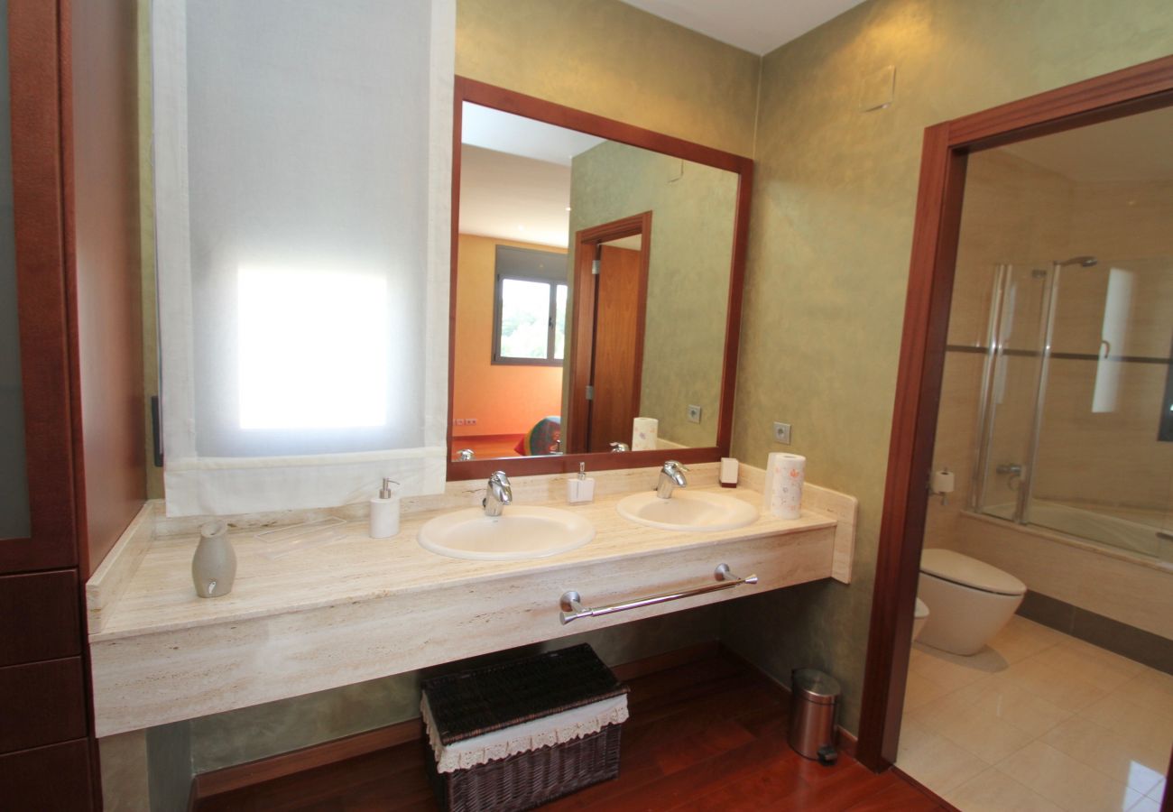 Villa en Hospitalet de L´Infant - PERLA Gran villa piscina privada y WiFi gratis Villa en Hospitalet de L´Infant - PERLA Gran villa piscina privada y WiFi gratis