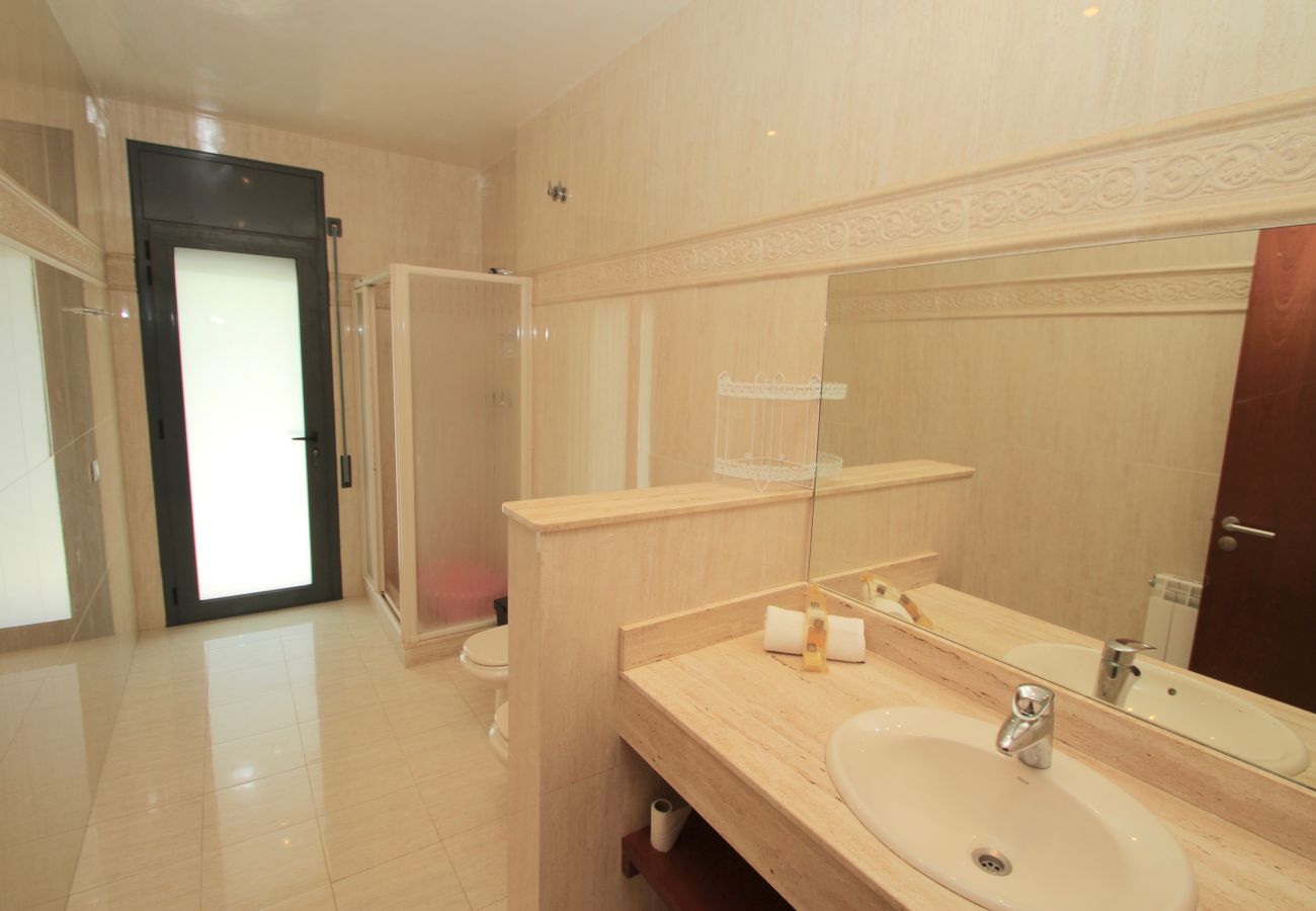 Villa en Hospitalet de L´Infant - PERLA Gran villa piscina privada y WiFi gratis Villa en Hospitalet de L´Infant - PERLA Gran villa piscina privada y WiFi gratis