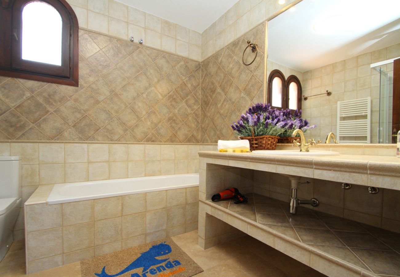 Villa in Miami Playa - JAZMIN Gran villa piscina privada y Wifi gratis Villa in Miami Playa - JAZMIN Gran villa piscina privada y Wifi gratis