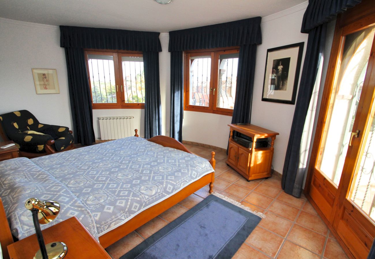 Villa in Miami Playa - GRANADA Villa piscina, jardín, BBQ, Wifi gratis Villa in Miami Playa - GRANADA Villa piscina, jardín, BBQ, Wifi gratis