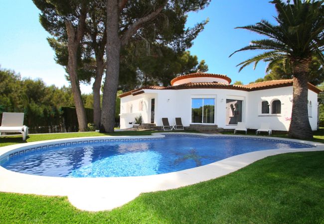 Villa/Dettached house in Miami Playa - CAMILA Villa piscina privada, jardín y Wifi gratis