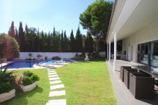 Villa in Hospitalet de L´Infant - PERLA Gran villa piscina privada y WiFi gratis