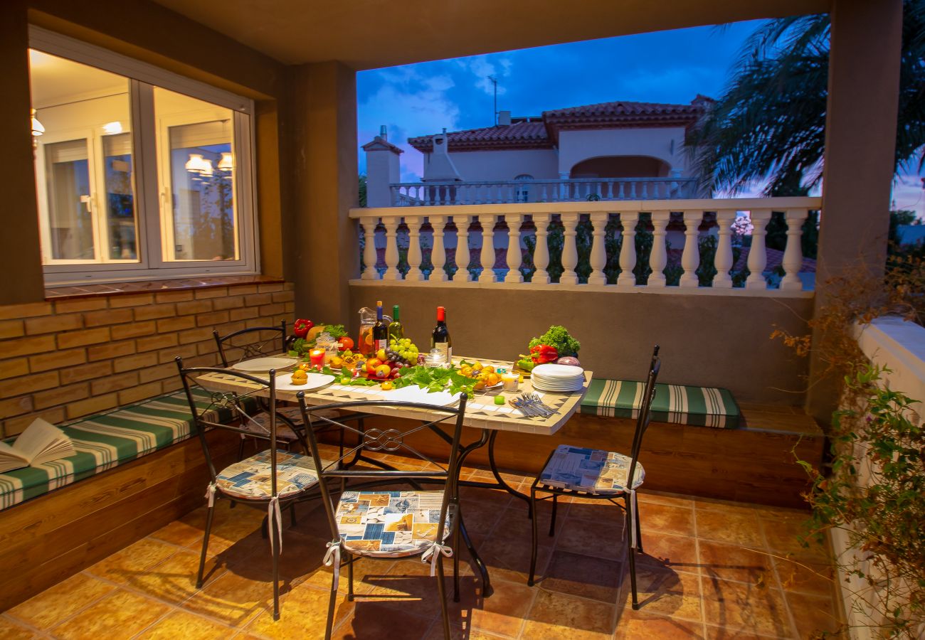 Villa à Miami Playa - FLANDES Villa piscina jardín privado, Wifi gratis Villa à Miami Playa - FLANDES Villa piscina jardín privado, Wifi gratis