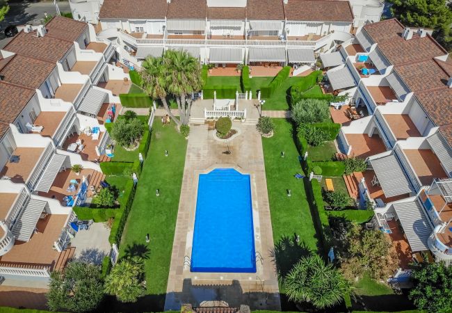 Maison mitoyenne à Miami Playa - CRISTAL4 adosado jardín privado, piscina Maison mitoyenne à Miami Playa - CRISTAL4 adosado jardín privado, piscina