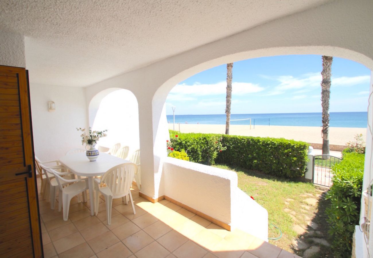 Maison mitoyenne à Miami Playa - CASABLANCA 1ª línea mar con BBQ y Wifi Maison mitoyenne à Miami Playa - CASABLANCA 1ª línea mar con BBQ y Wifi