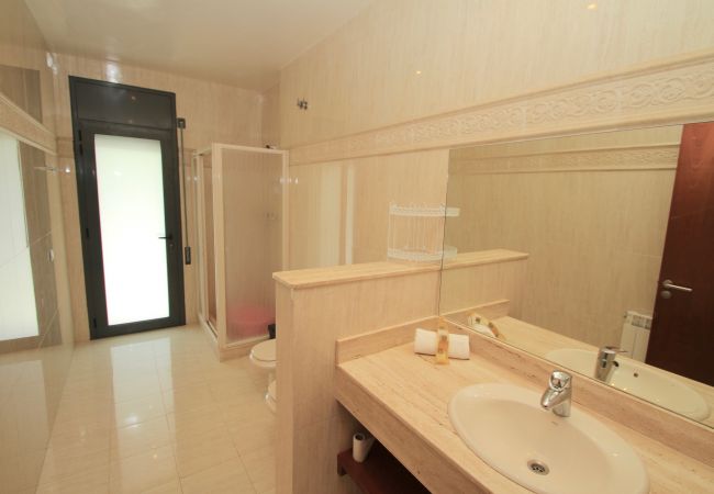 Villa à Hospitalet de L´Infant - PERLA Gran villa piscina privada y WiFi gratis Villa à Hospitalet de L´Infant - PERLA Gran villa piscina privada y WiFi gratis