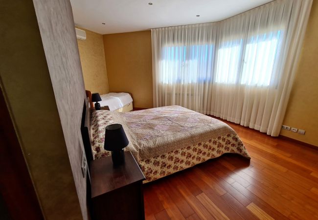 Villa à Hospitalet de L´Infant - PERLA Gran villa piscina privada y WiFi gratis Villa à Hospitalet de L´Infant - PERLA Gran villa piscina privada y WiFi gratis