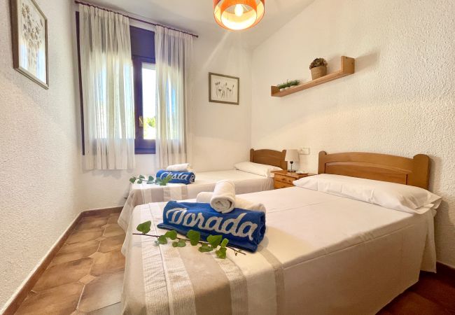 Maison mitoyenne à Miami Playa - PLAYA2 adosado al lado del mar, jardín priv Maison mitoyenne à Miami Playa - PLAYA2 adosado al lado del mar, jardín priv