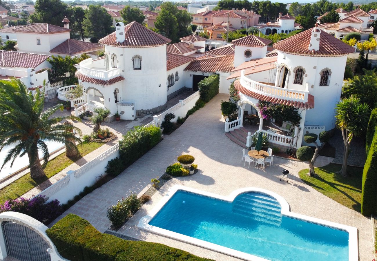 Villa à Miami Playa - VERACRUZ villa individual con gran piscina Villa à Miami Playa - VERACRUZ villa individual con gran piscina