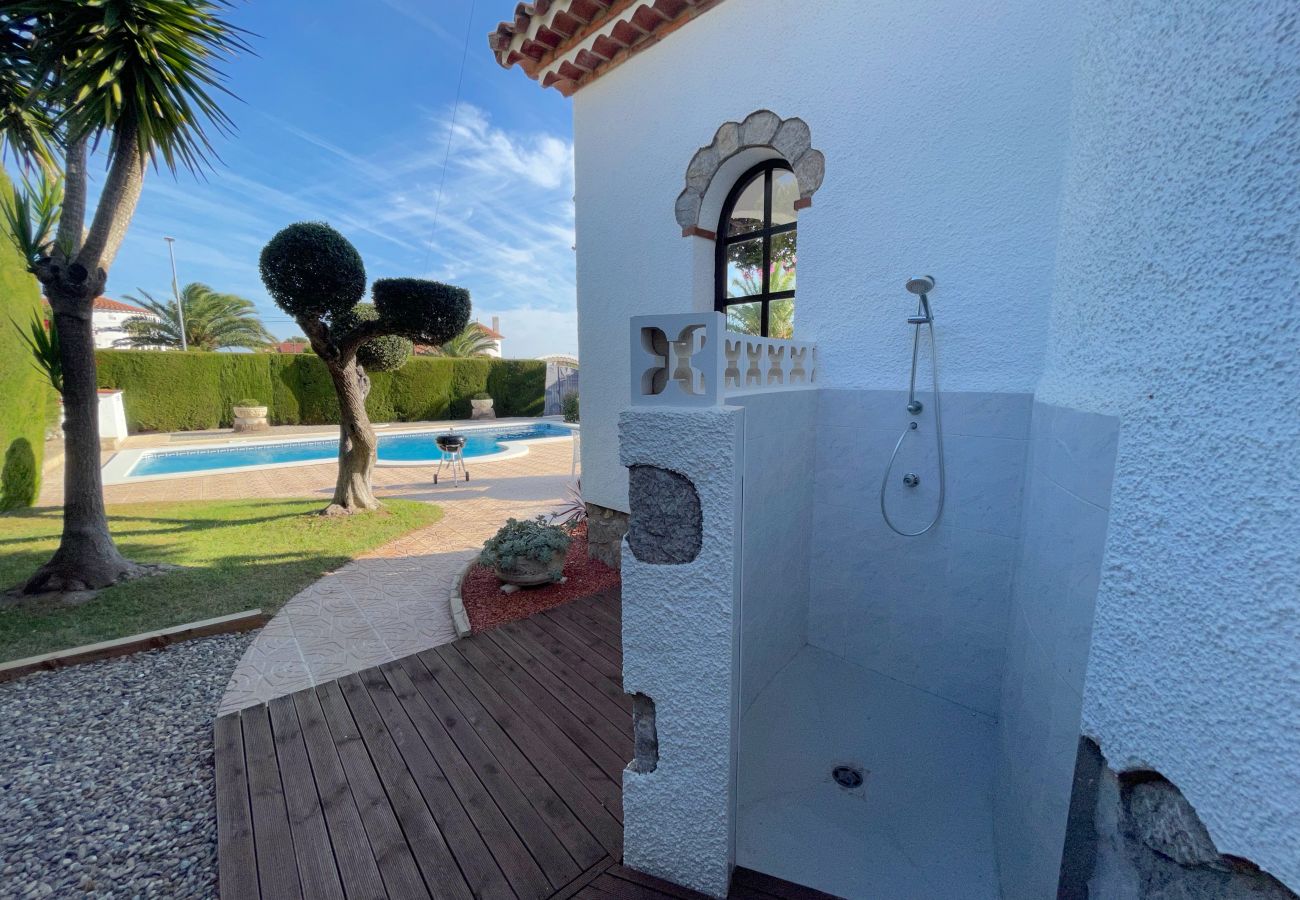 Villa à Miami Playa - VERACRUZ villa individual con gran piscina Villa à Miami Playa - VERACRUZ villa individual con gran piscina