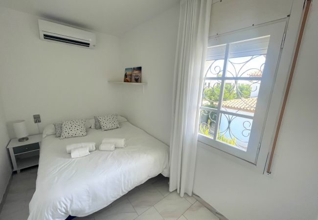 Maison mitoyenne à Miami Playa - LOTUS villa adosada cerca de la playa Maison mitoyenne à Miami Playa - LOTUS villa adosada cerca de la playa