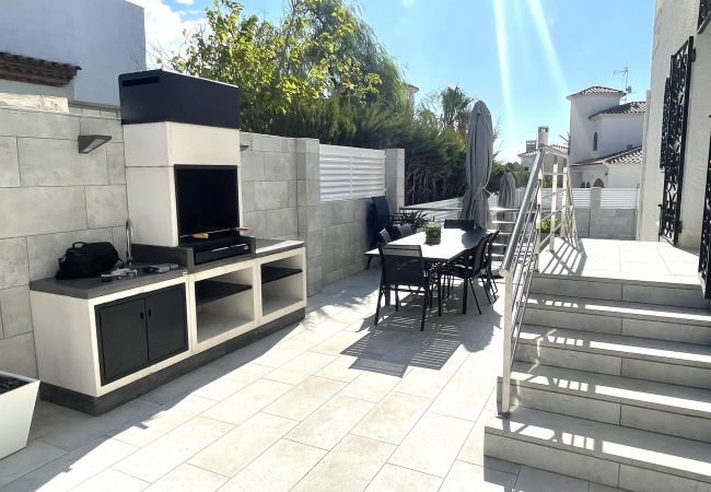 Maison mitoyenne à Miami Playa - LOTUS villa adosada cerca de la playa Maison mitoyenne à Miami Playa - LOTUS villa adosada cerca de la playa