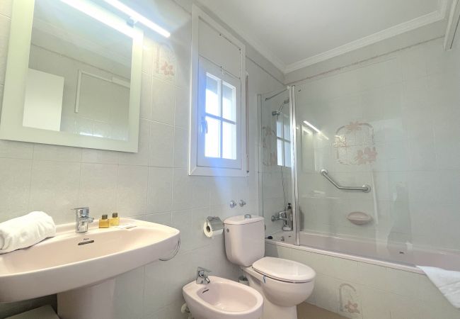 Maison mitoyenne à Miami Playa - LOTUS villa adosada cerca de la playa Maison mitoyenne à Miami Playa - LOTUS villa adosada cerca de la playa