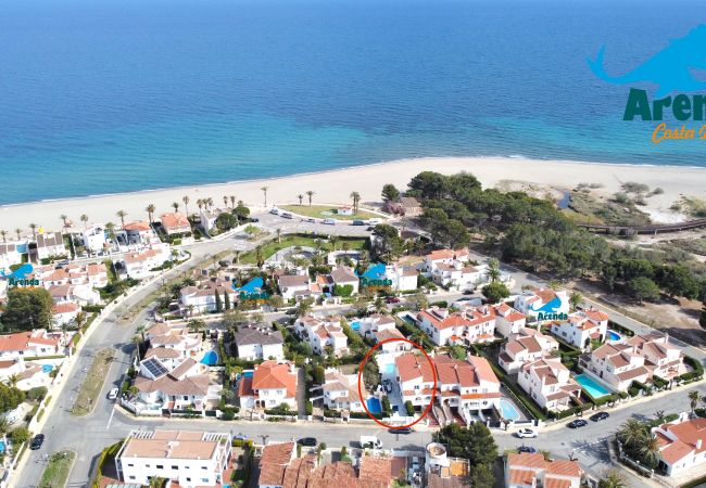 Maison mitoyenne à Miami Playa - LOTUS villa adosada cerca de la playa Maison mitoyenne à Miami Playa - LOTUS villa adosada cerca de la playa