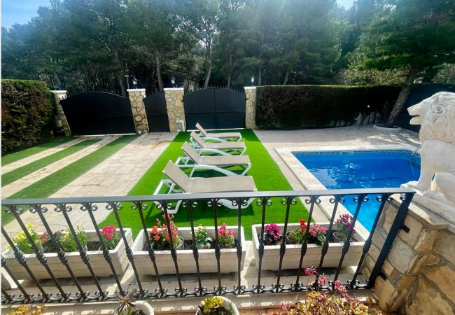 Вилла на Miami Playa - JAZMIN Gran villa piscina privada y Wifi gratis Вилла на Miami Playa - JAZMIN Gran villa piscina privada y Wifi gratis