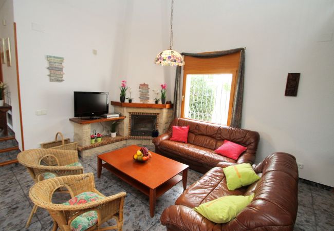 Вилла на Miami Playa - FORTUNA villa, piscina privada y grán jardín Вилла на Miami Playa - FORTUNA villa, piscina privada y grán jardín
