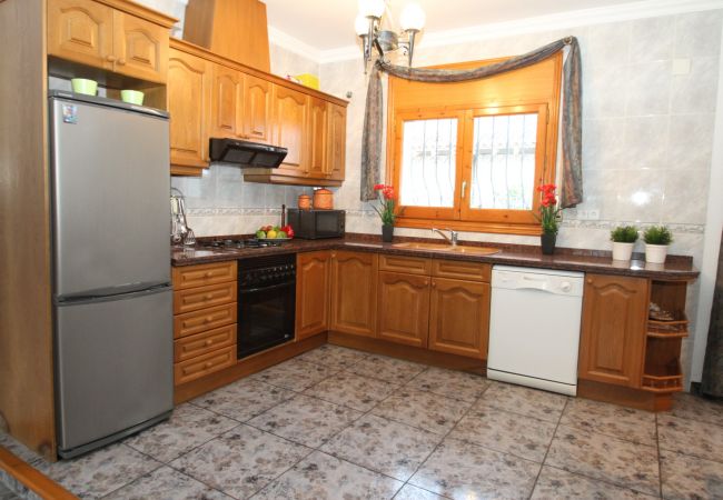 Вилла на Miami Playa - FORTUNA villa, piscina privada y grán jardín Вилла на Miami Playa - FORTUNA villa, piscina privada y grán jardín