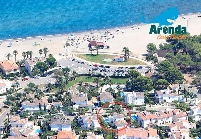 Вилла на Miami Playa - SULA villa con piscina privada cerca del mar Вилла на Miami Playa - SULA villa con piscina privada cerca del mar