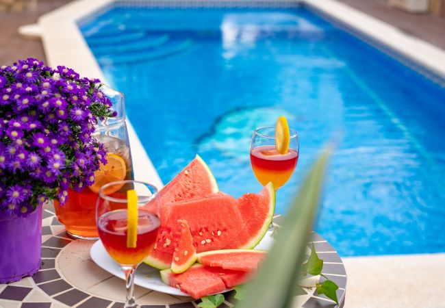 Вилла на Miami Playa - FLANDES Villa piscina jardín privado, Wifi gratis Вилла на Miami Playa - FLANDES Villa piscina jardín privado, Wifi gratis