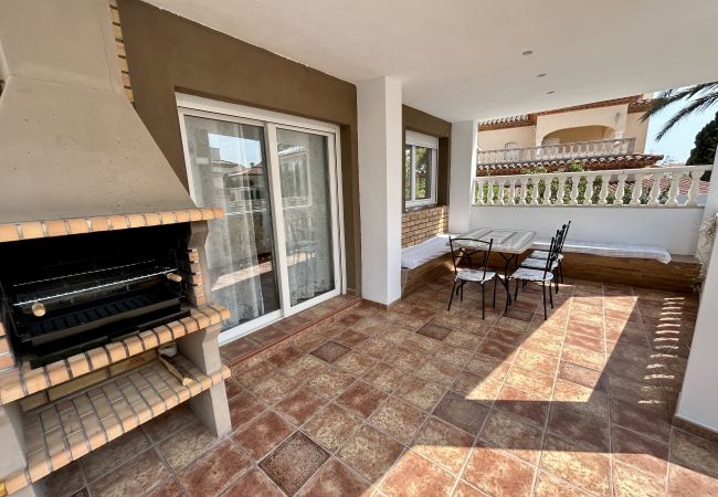 Вилла на Miami Playa - FLANDES Villa piscina jardín privado, Wifi gratis Вилла на Miami Playa - FLANDES Villa piscina jardín privado, Wifi gratis