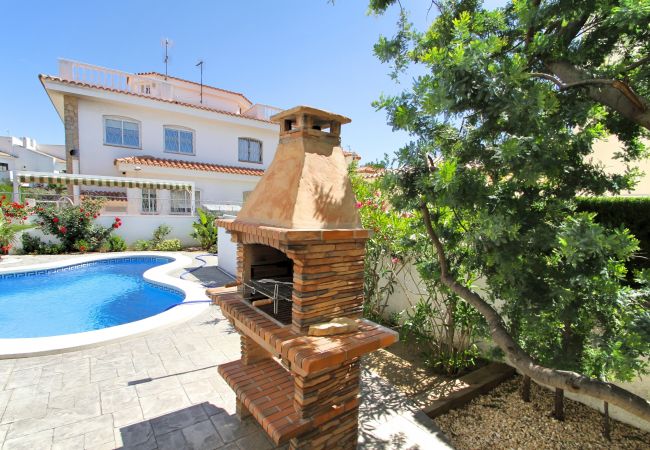 Вилла на Miami Playa - GALLO Gran villa en playa, piscina y wifi gratis Вилла на Miami Playa - GALLO Gran villa en playa, piscina y wifi gratis
