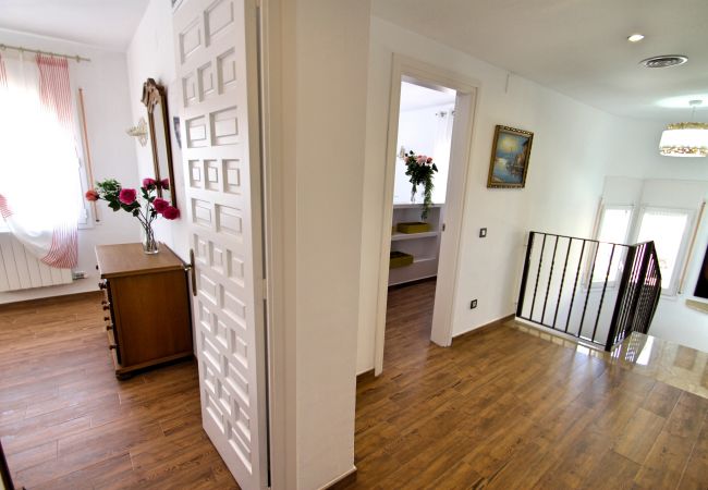 Вилла на Miami Playa - GALLO Gran villa en playa, piscina y wifi gratis Вилла на Miami Playa - GALLO Gran villa en playa, piscina y wifi gratis