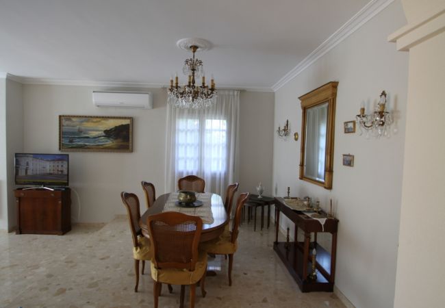 Вилла на Miami Playa - NAPOLEON Villa piscina privada, BBQ, Wifi gratis Вилла на Miami Playa - NAPOLEON Villa piscina privada, BBQ, Wifi gratis