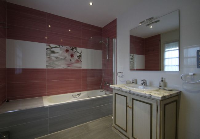 Вилла на Miami Playa - NAPOLEON Villa piscina privada, BBQ, Wifi gratis Вилла на Miami Playa - NAPOLEON Villa piscina privada, BBQ, Wifi gratis