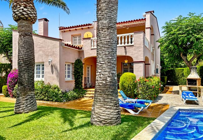 Вилла на Miami Playa - NAPOLEON Villa piscina privada, BBQ, Wifi gratis