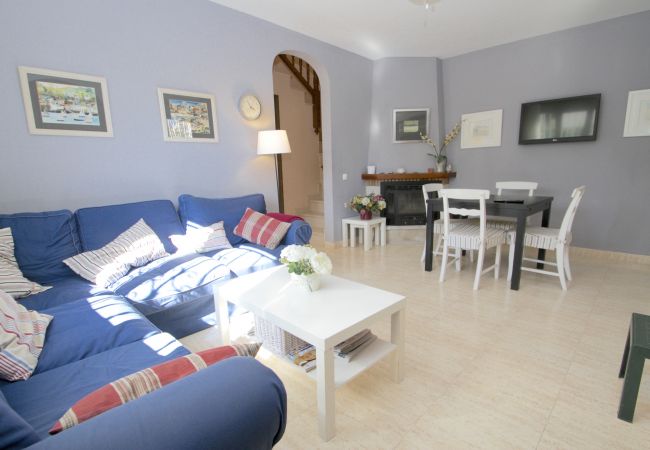 Таунхаус на Miami Playa - MASIA2 adosado jardín privado, BBQ y piscina comun Таунхаус на Miami Playa - MASIA2 adosado jardín privado, BBQ y piscina comun