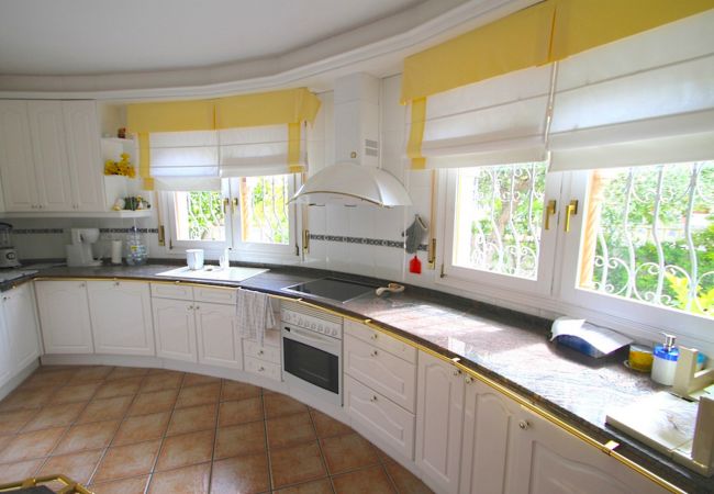 Вилла на Miami Playa - GRANADA Villa piscina, jardín, BBQ, Wifi gratis Вилла на Miami Playa - GRANADA Villa piscina, jardín, BBQ, Wifi gratis