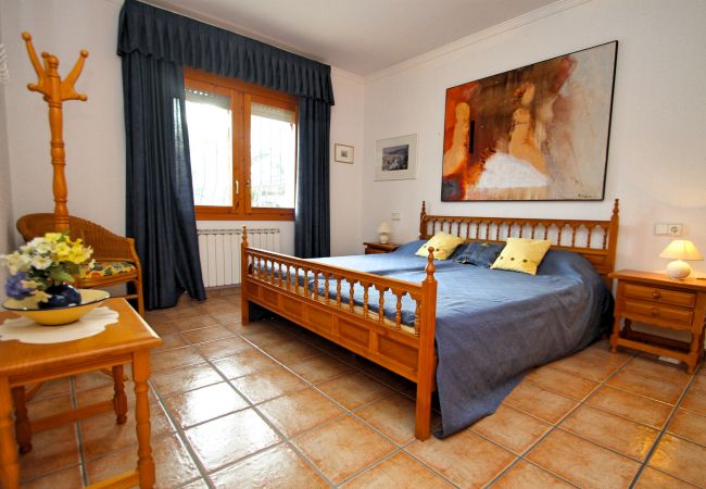 Вилла на Miami Playa - GRANADA Villa piscina, jardín, BBQ, Wifi gratis Вилла на Miami Playa - GRANADA Villa piscina, jardín, BBQ, Wifi gratis
