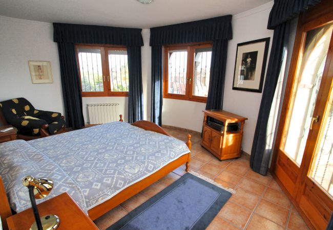 Вилла на Miami Playa - GRANADA Villa piscina, jardín, BBQ, Wifi gratis Вилла на Miami Playa - GRANADA Villa piscina, jardín, BBQ, Wifi gratis