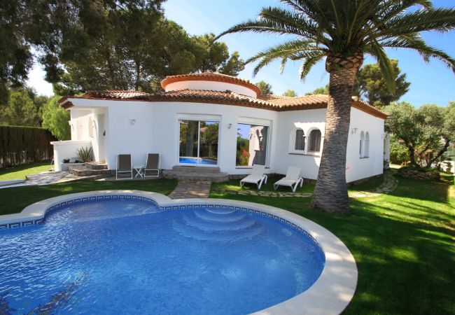 Вилла на Miami Playa - CAMILA Villa piscina privada, jardín y Wifi gratis Вилла на Miami Playa - CAMILA Villa piscina privada, jardín y Wifi gratis