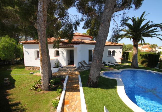 Вилла на Miami Playa - CAMILA Villa piscina privada, jardín y Wifi gratis Вилла на Miami Playa - CAMILA Villa piscina privada, jardín y Wifi gratis