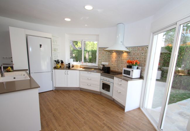 Вилла на Miami Playa - CAMILA Villa piscina privada, jardín y Wifi gratis Вилла на Miami Playa - CAMILA Villa piscina privada, jardín y Wifi gratis