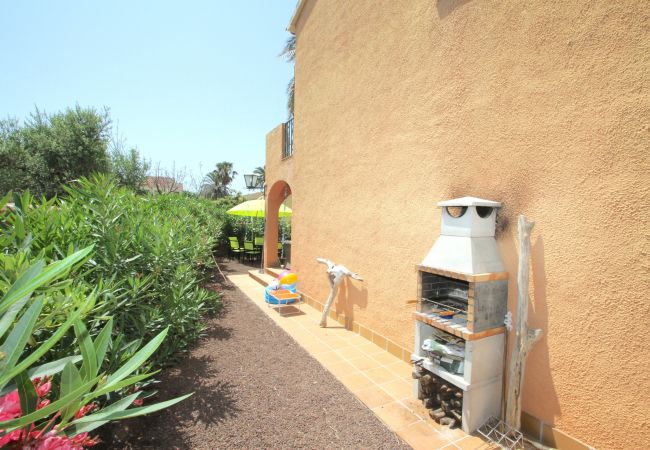 Таунхаус на Miami Playa - TERRACOTA adosado con jardín privado Таунхаус на Miami Playa - TERRACOTA adosado con jardín privado