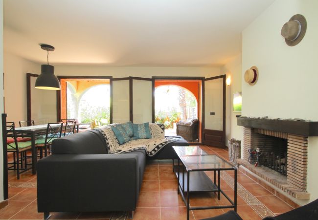 Таунхаус на Miami Playa - TERRACOTA adosado con jardín privado Таунхаус на Miami Playa - TERRACOTA adosado con jardín privado